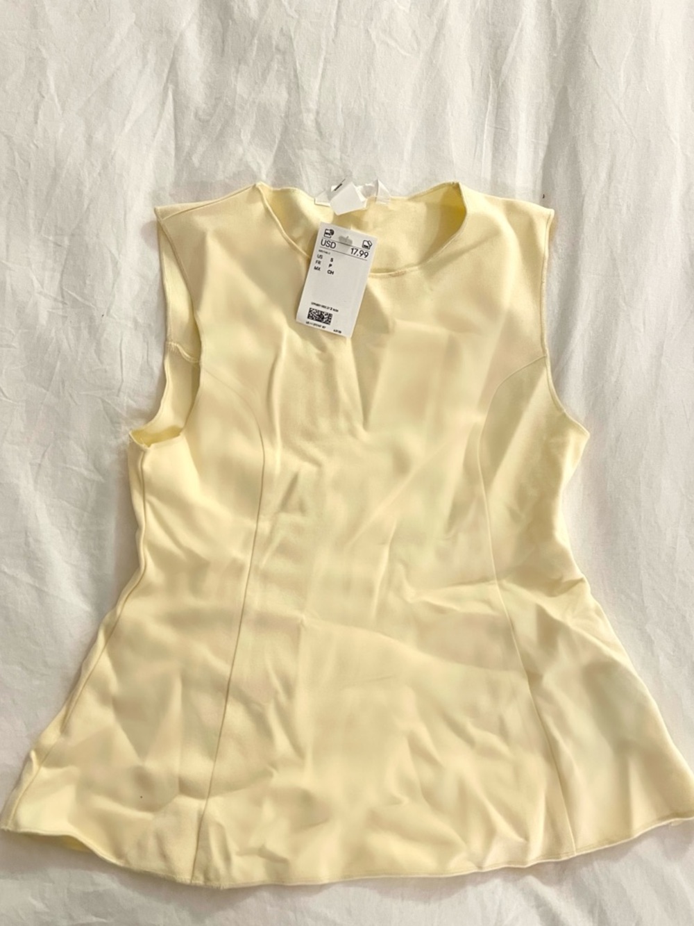 H&M pale yellow Sleeveless Cream Peplum Top